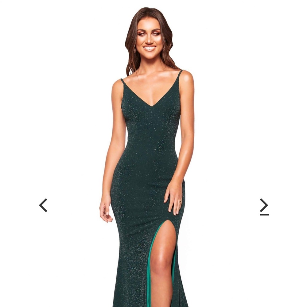 A&N Luxe MAIA Shimmering Gown (Forest Green)